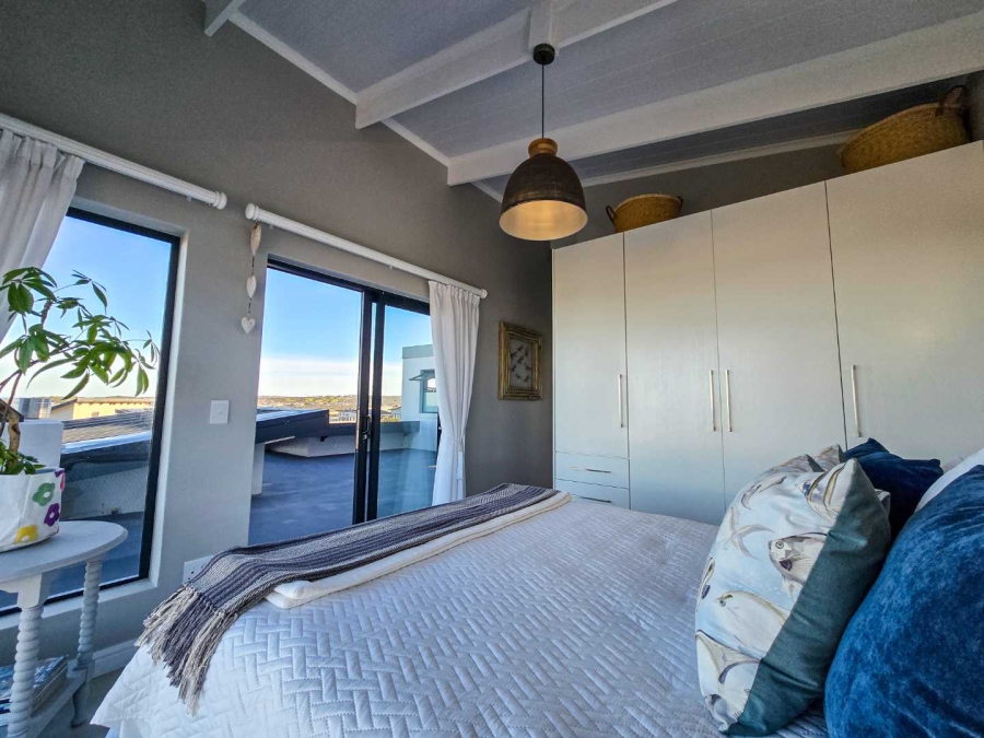 2 Bedroom Property for Sale in Stilbaai Oos Western Cape